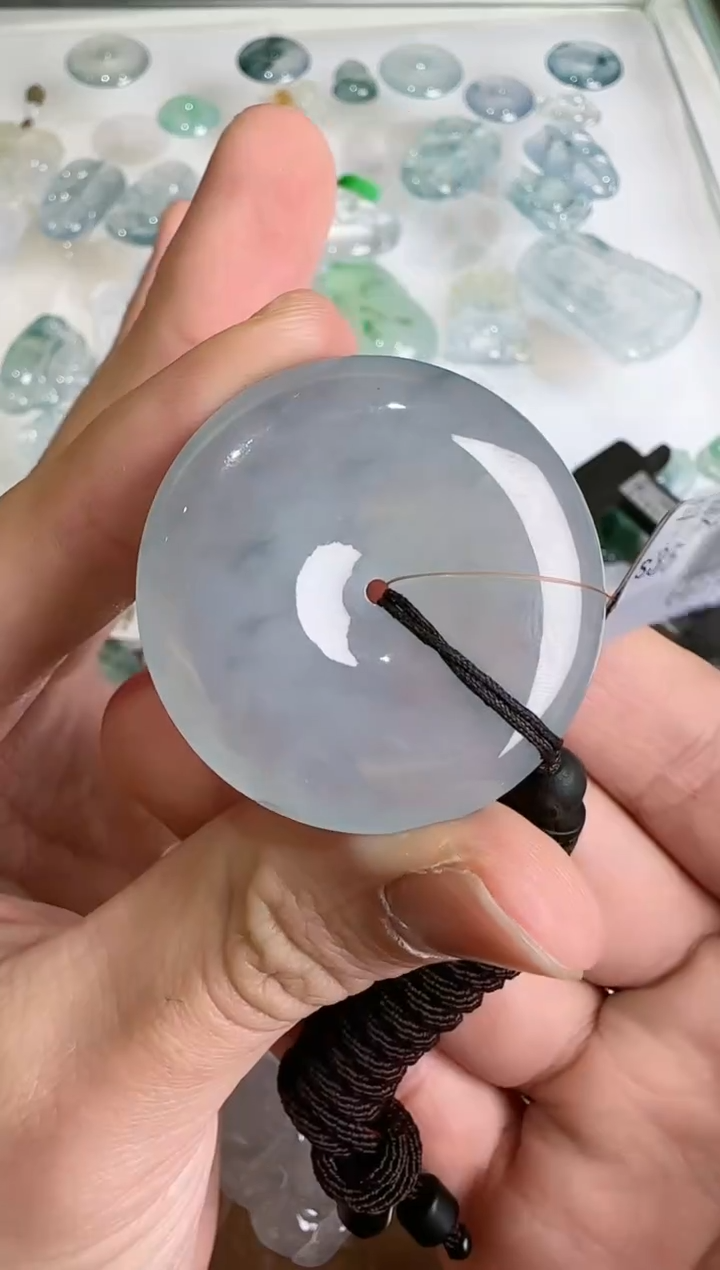 【闪购商品】翡翠吊坠(不含链)未镶嵌