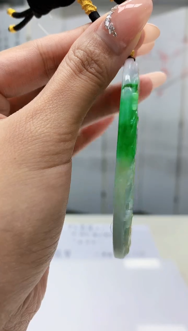 【闪购商品】定制翡翠未镶嵌4688MM-毛货挂件59