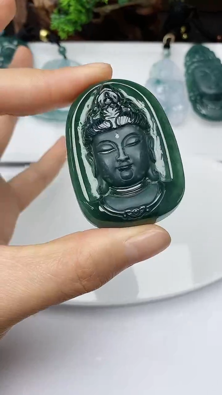 【闪购商品】翡翠颈饰未镶嵌