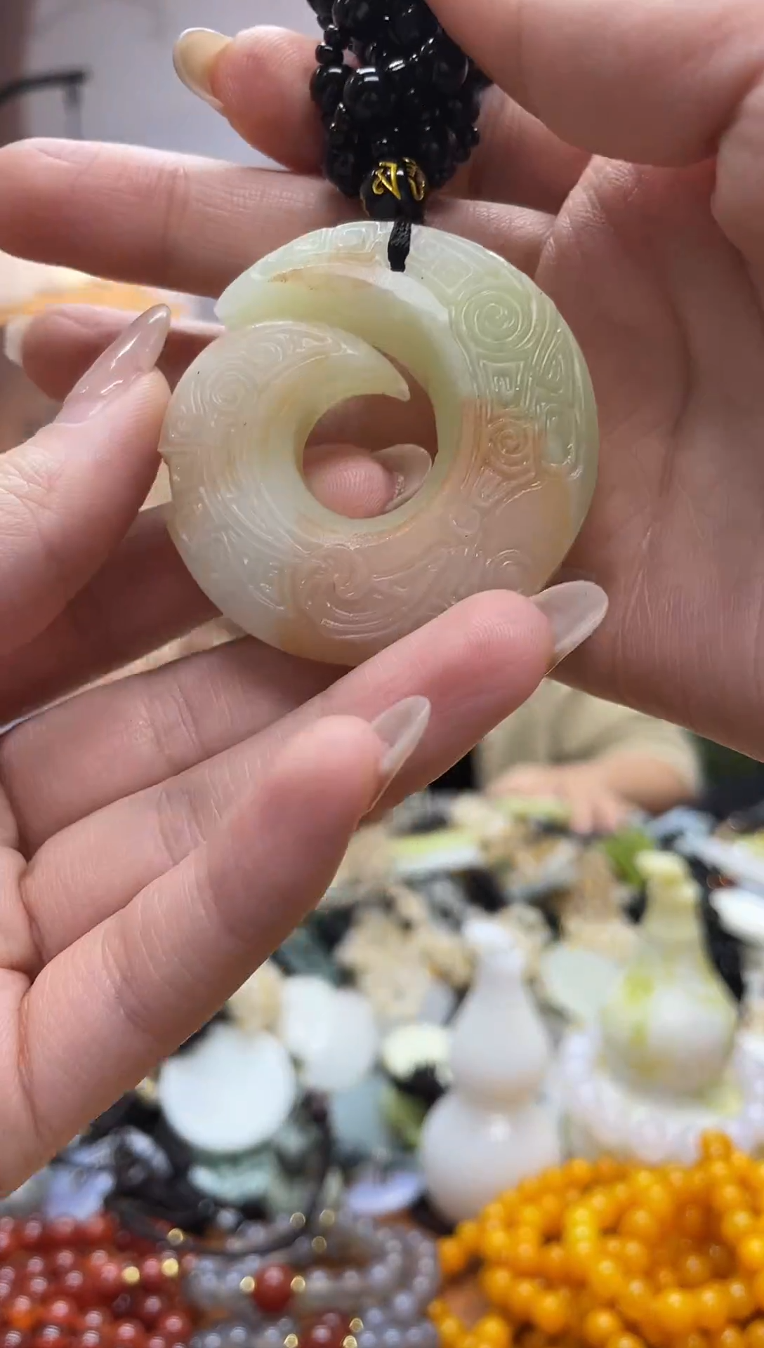 未镶嵌岫玉吊坠·