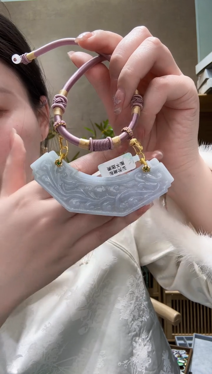 【闪购商品】翡翠颈饰未镶嵌吊坠