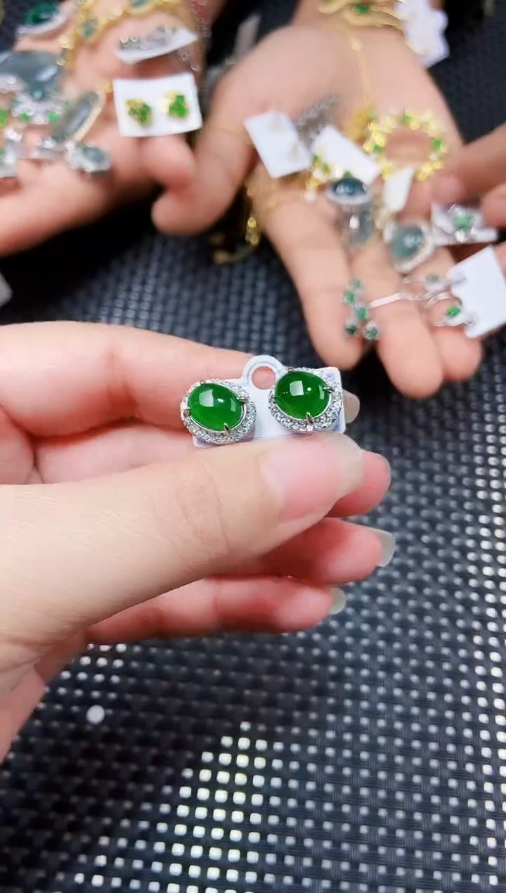 【闪购商品】翡翠耳饰未镶嵌111111111