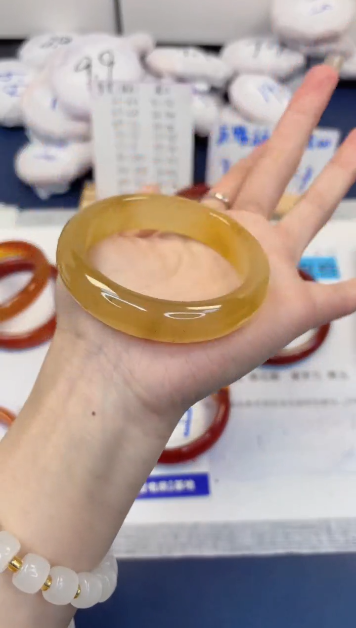 【闪购商品】石英质玉手镯未镶嵌82-财气镯-圈口58