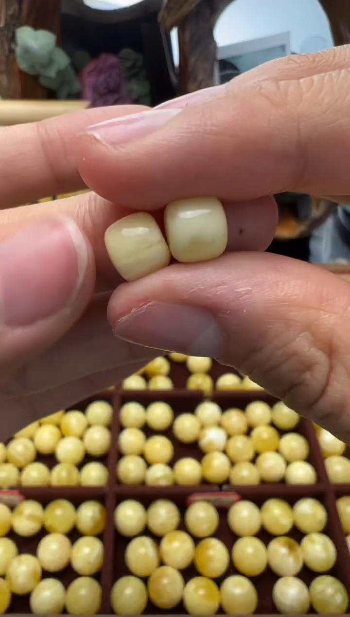 【闪购商品】蜜蜡裸石未镶嵌俄料老型8.6*7.4mm0.762克