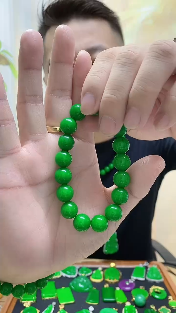 未镶嵌手链翡翠翡翠手链