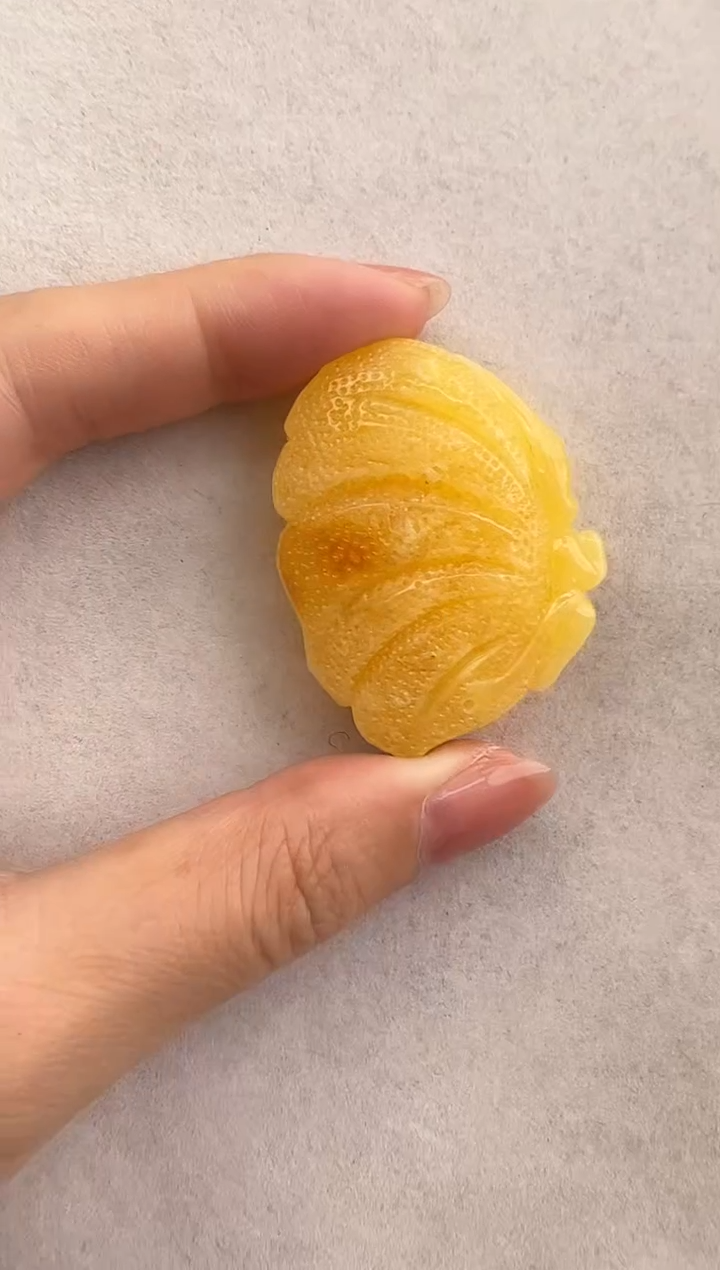 【闪购商品】琥珀裸石未镶嵌10209285-吊坠