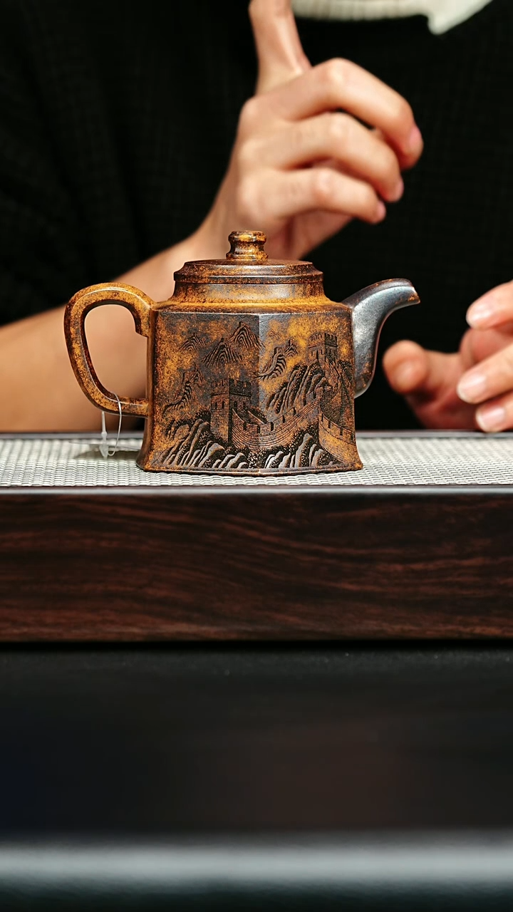 茶壶紫砂宜兴紫砂 六方宫灯 龙骨金砂 李志佩 h181