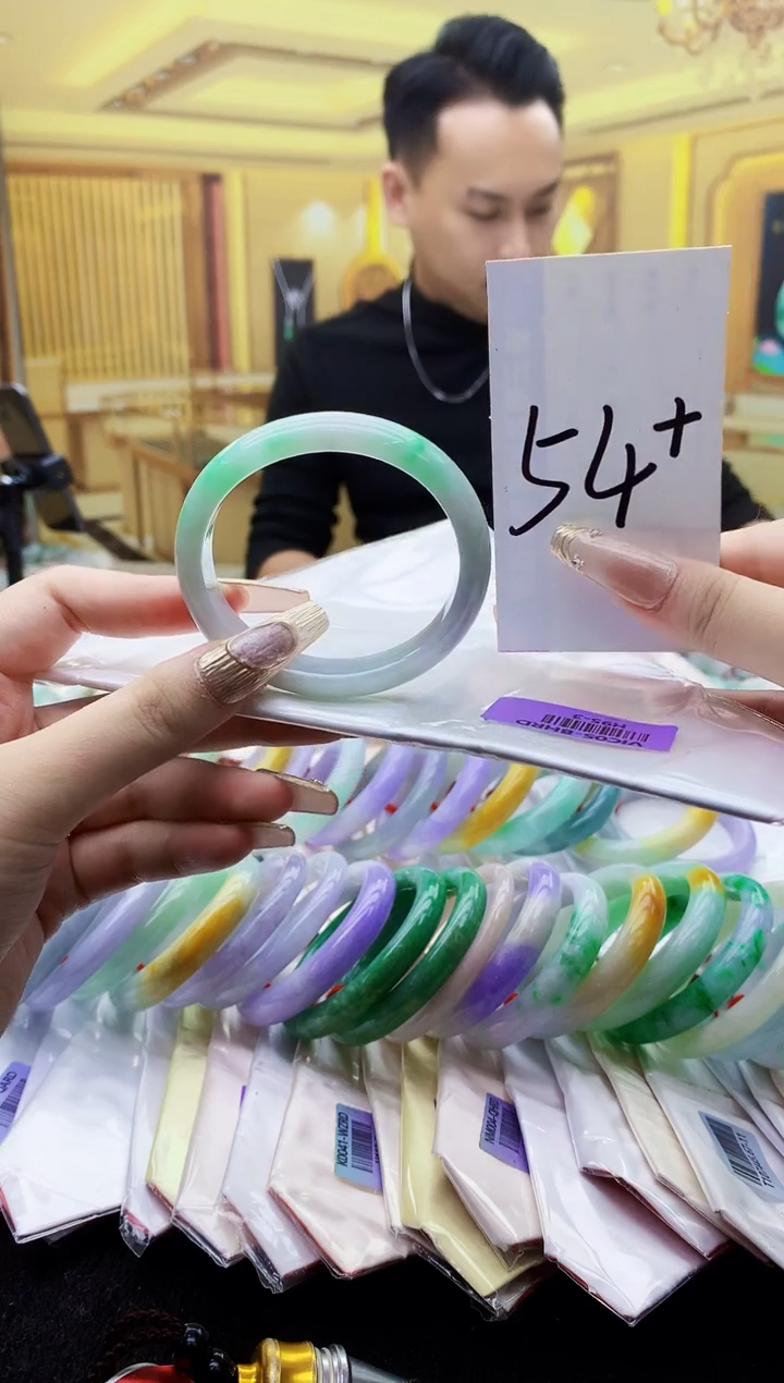 未镶嵌手镯翡翠AAAA