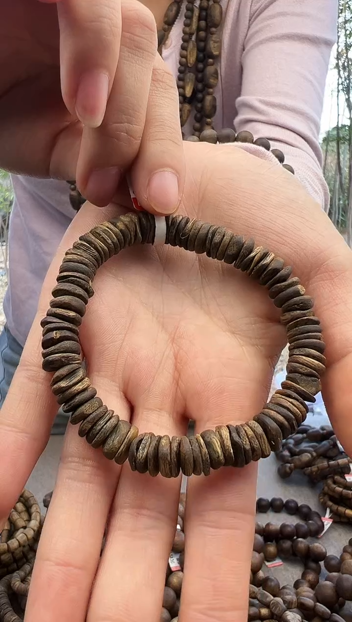 【闪购商品】沉香手串奇楠沉水单圈虫漏算盘珠保10克发一条