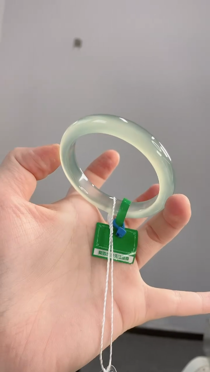 【闪购商品】玛瑙/玉髓手镯未镶嵌52圈