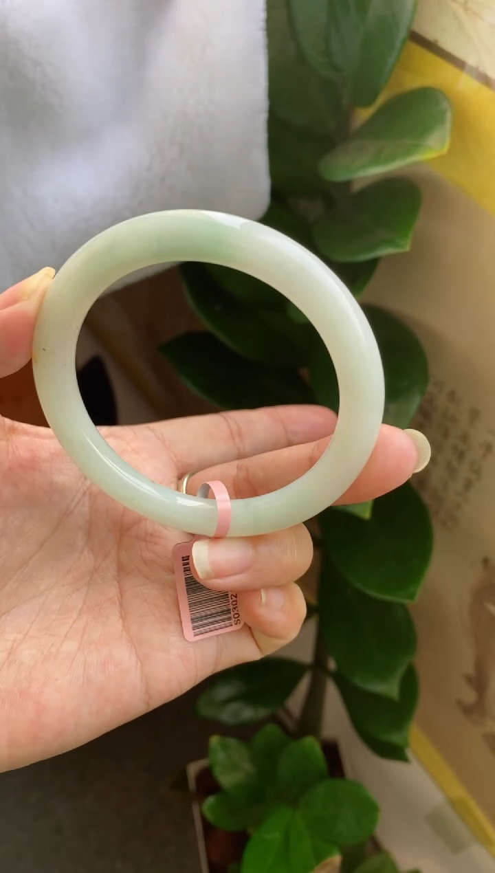 【闪购商品】翡翠手镯未镶嵌（冰胶晴绿）圆条3号有纹