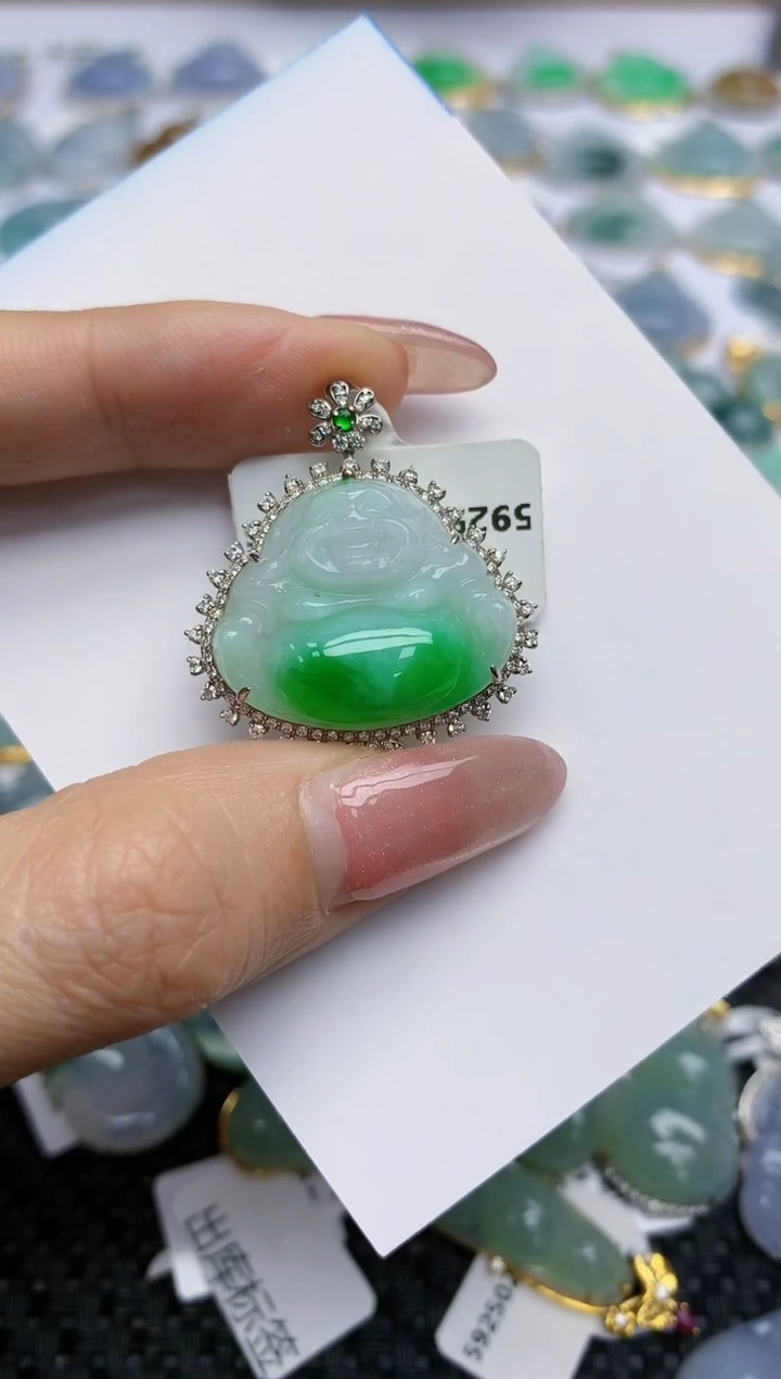 【闪购商品】翡翠挂件18K金镶嵌天然翡翠A货