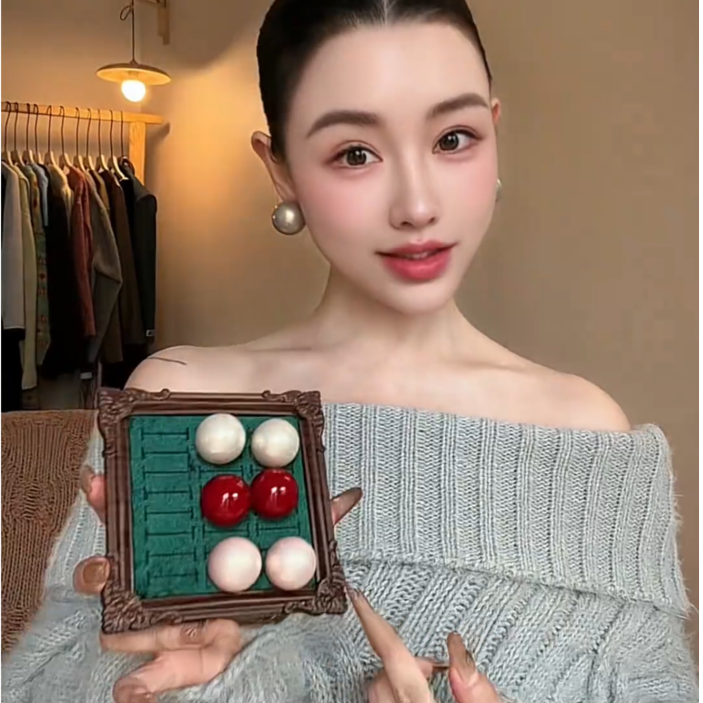 铜合金仿珍珠耳饰 复古大珍珠耳钉小众个性港风夸张显脸小耳饰