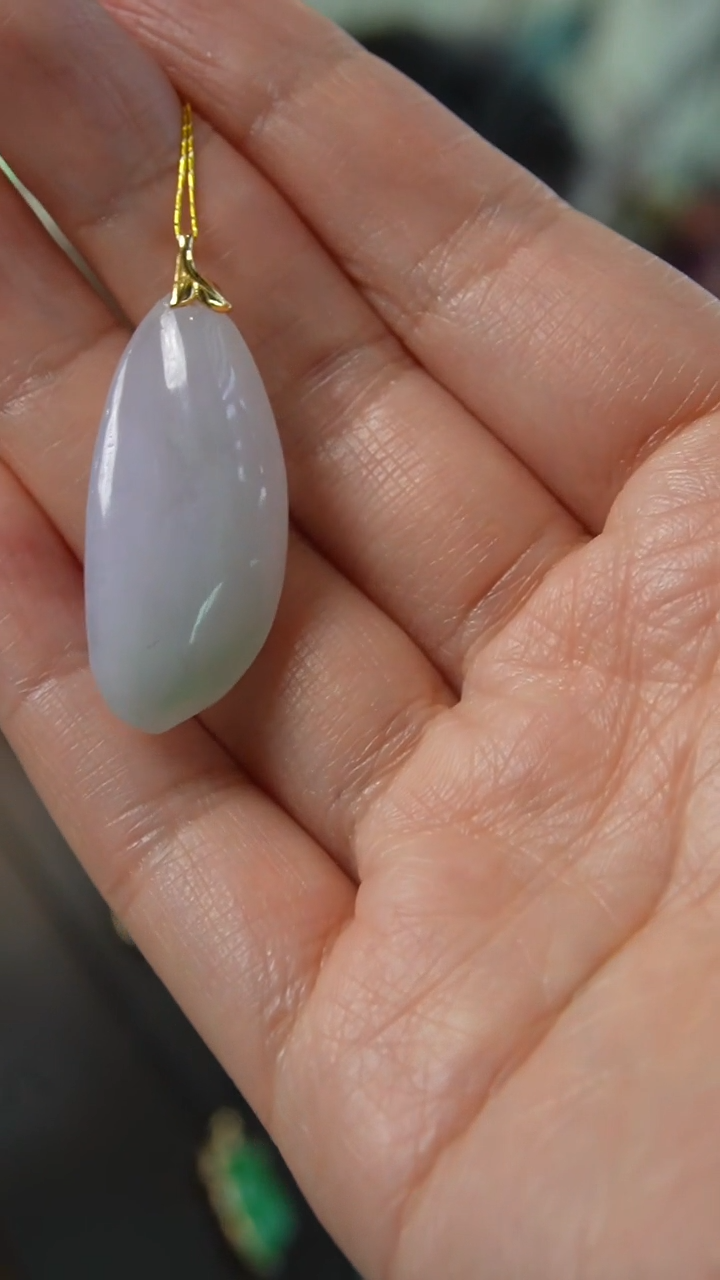 【闪购商品】翡翠吊坠(不含链)18K金镶嵌天然缅甸翡翠吊坠