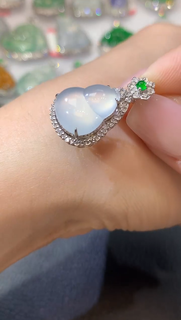 【闪购商品】翡翠18K金镶嵌吊坠(不含链)C4