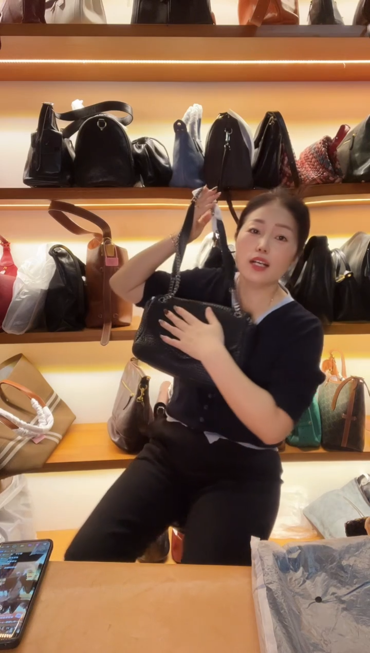 牛皮（革）高端订制时尚百搭女士手提斜跨包