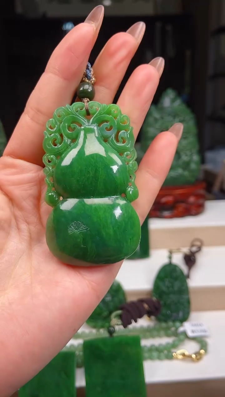 【闪购商品】和田玉挂件未镶嵌1