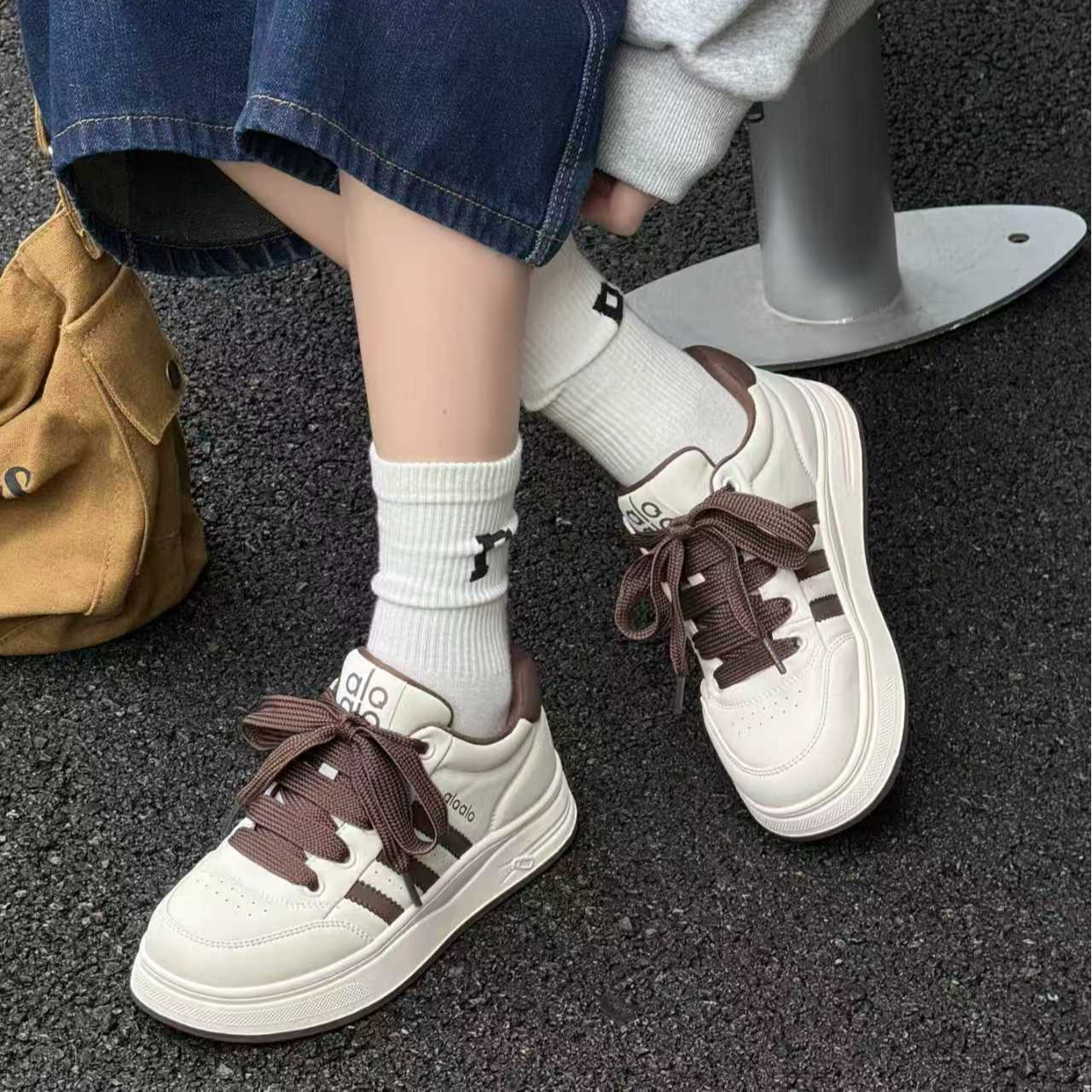 40-43大码女鞋2025秋舒适轻便百搭不累脚休闲小白鞋板鞋57-978