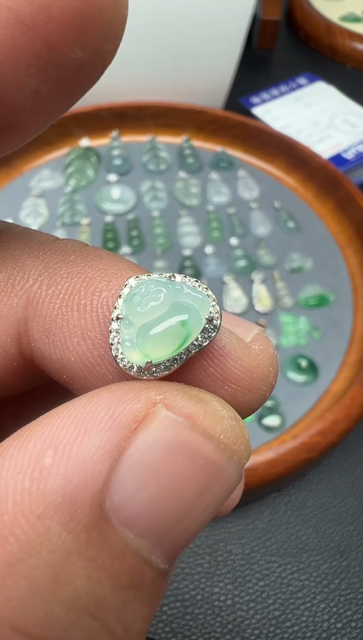 颈饰银S925镶嵌翡翠（12号链接）纯天然A货缅甸翡翠佛公（潘拉拉）