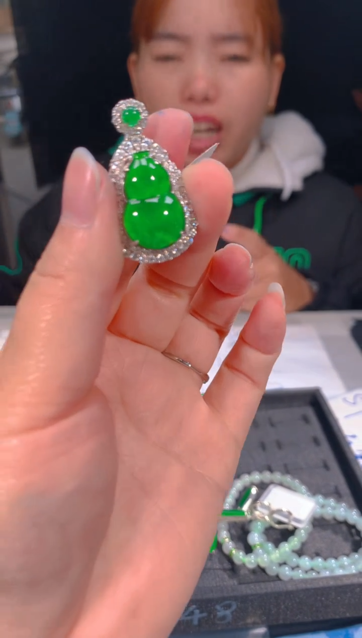 【闪购商品】定制翡翠未镶嵌90多样性发货（发其一）