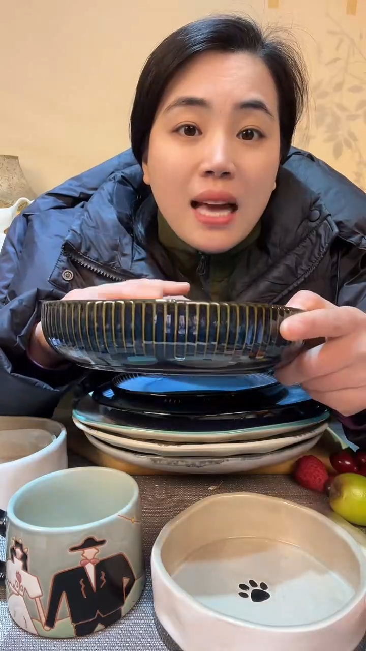 【闪购商品】瓷片8英寸深盘 针眼微瑕介意勿拍