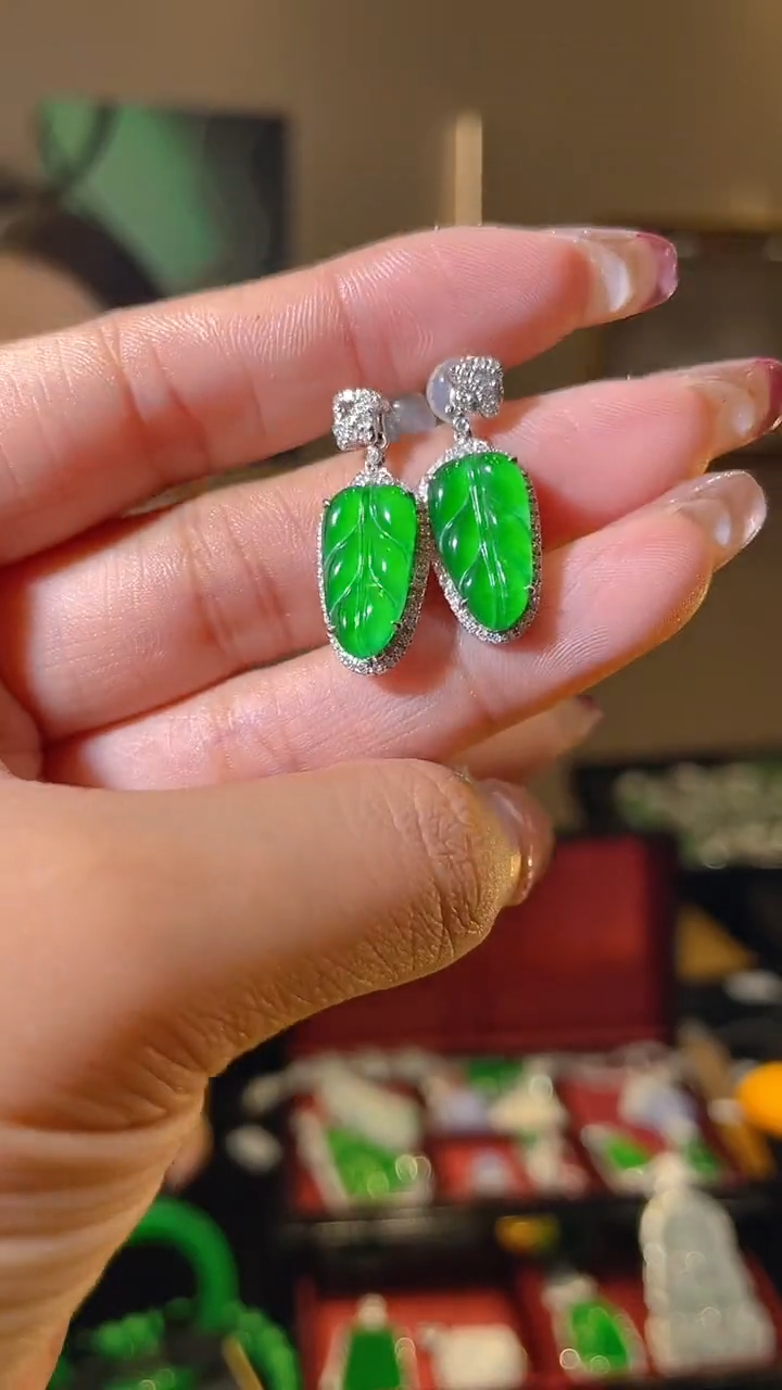 【闪购商品】翡翠耳饰18K金镶嵌天然翡翠A货