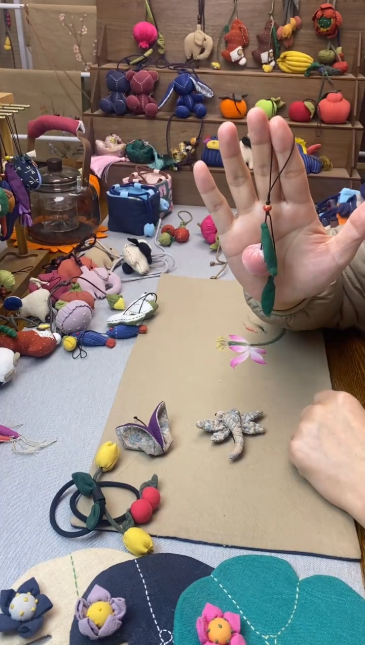 桃子手机挂（粉色）