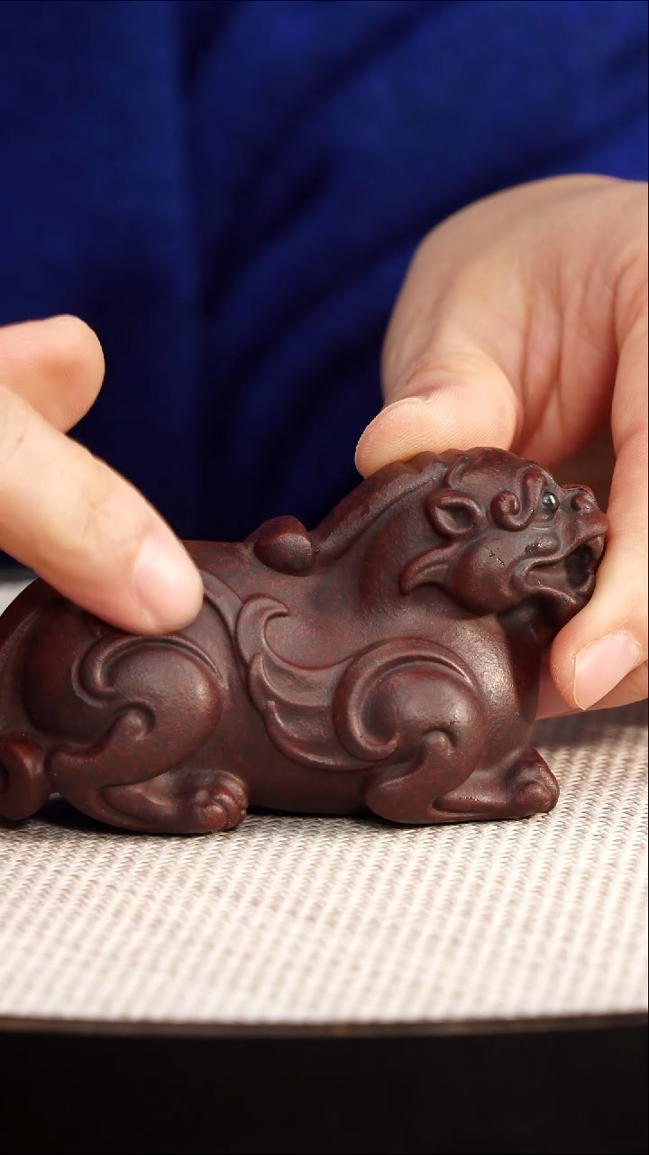 茶壶紫砂8全手工茶宠 铁血红砂 貔貅 25