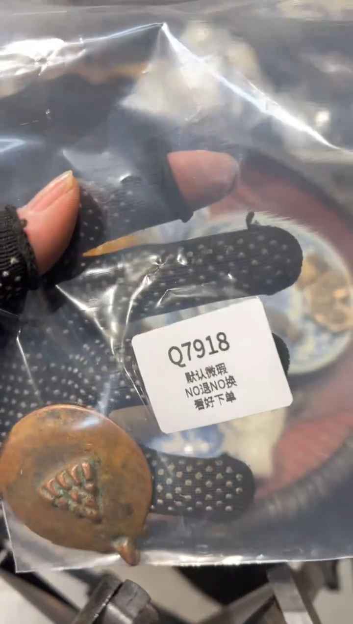 刚*秒拍秒付瓷铜摆件