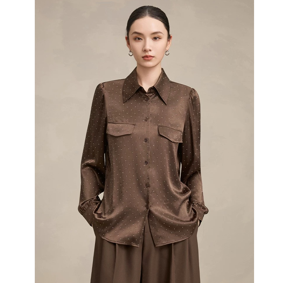 【曼德诗】专柜轻奢新款时尚烫钻设计气质款小衫M311311509