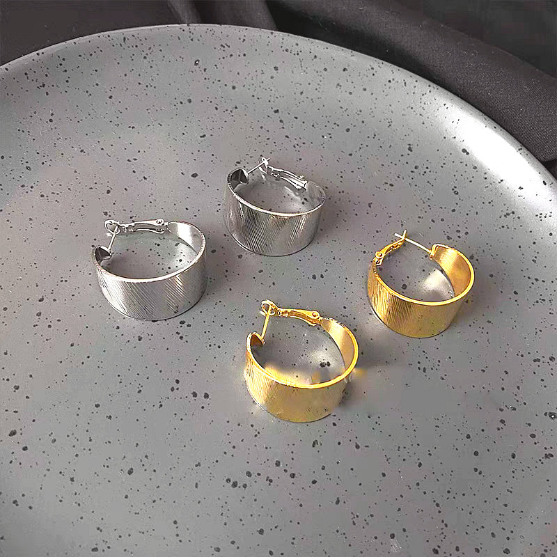 铜合金耳饰 a671欧美个性复古港风宽面气质百搭耳饰