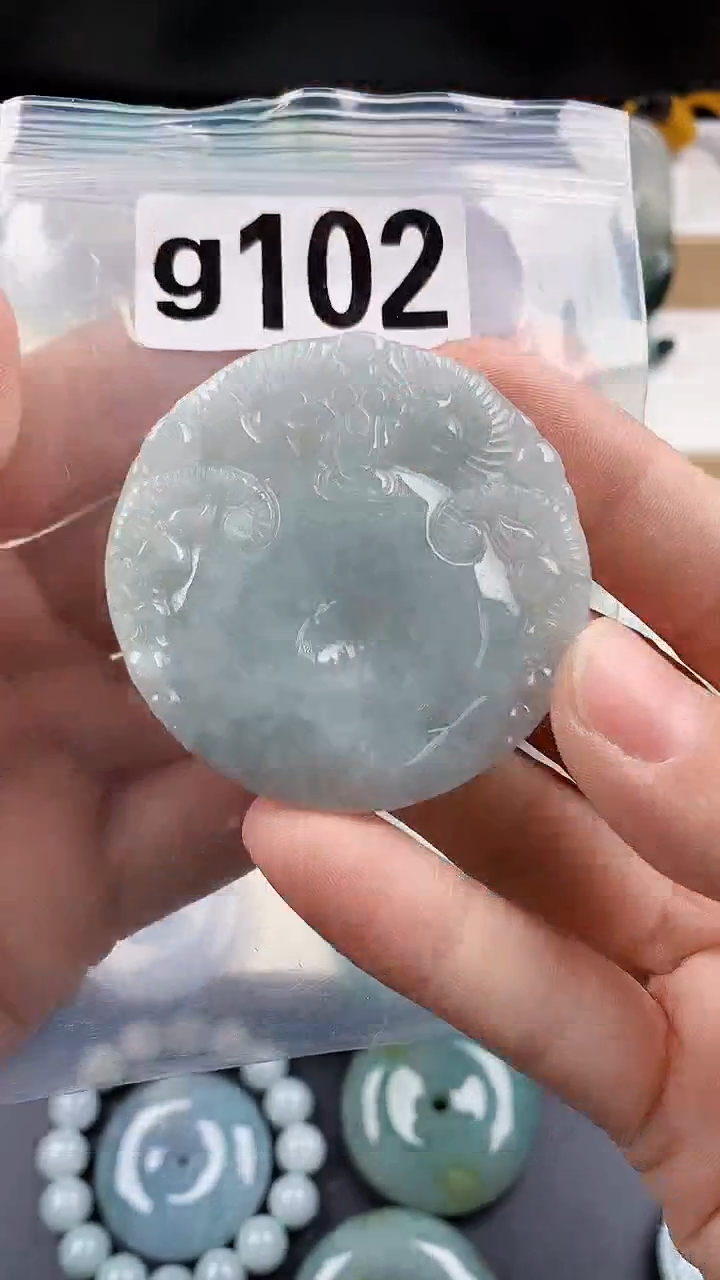 颈饰未镶嵌翡翠天然翡翠吊坠挂件