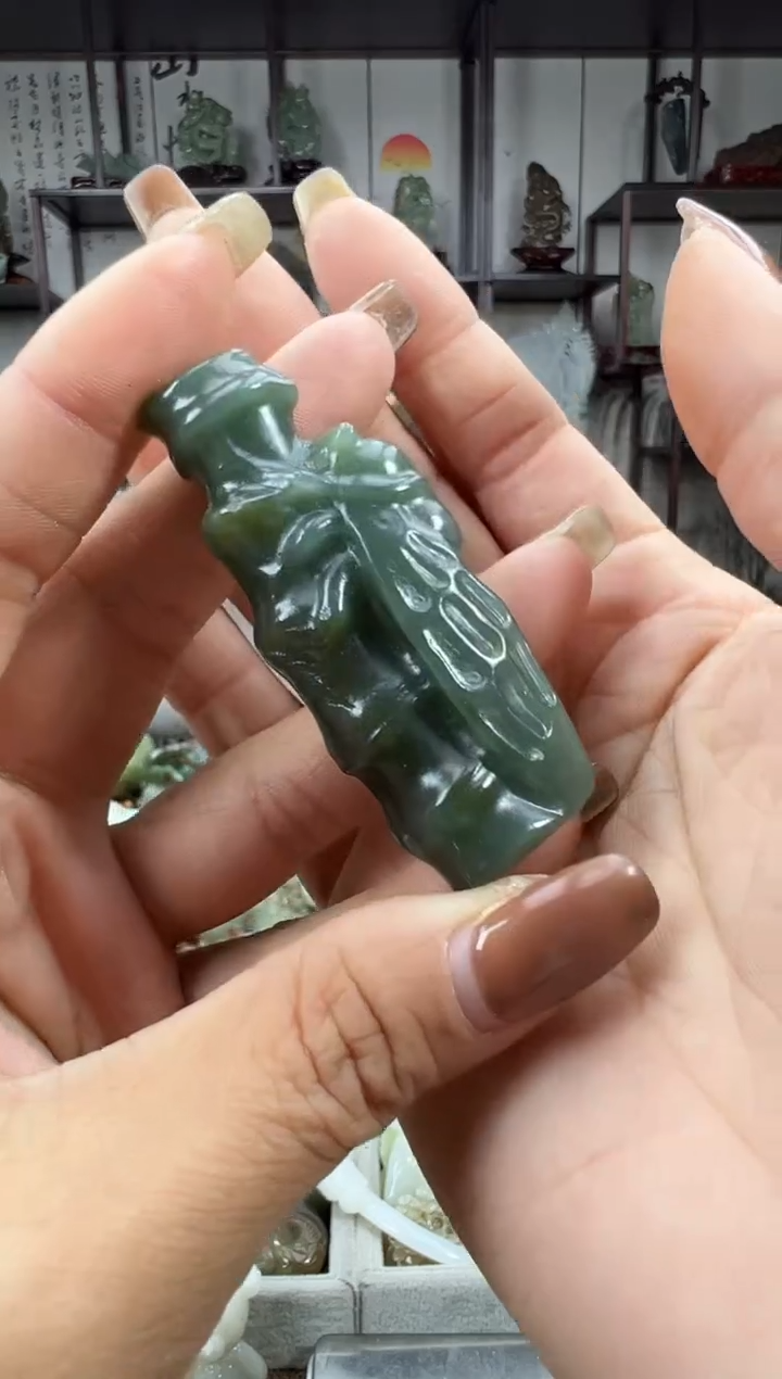 未镶嵌和田玉把件40