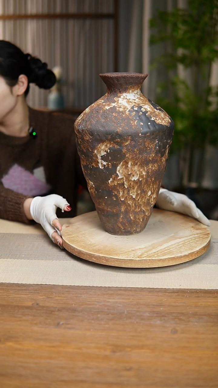 【闪购商品】陶瓷  花器诧寂棕高脚