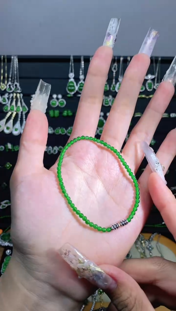银S925镶嵌翡翠手链多样性