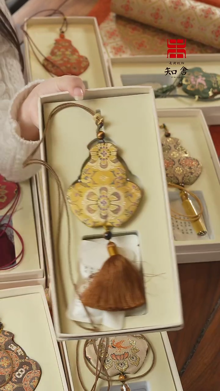 【闪购商品】香囊、、、、、、