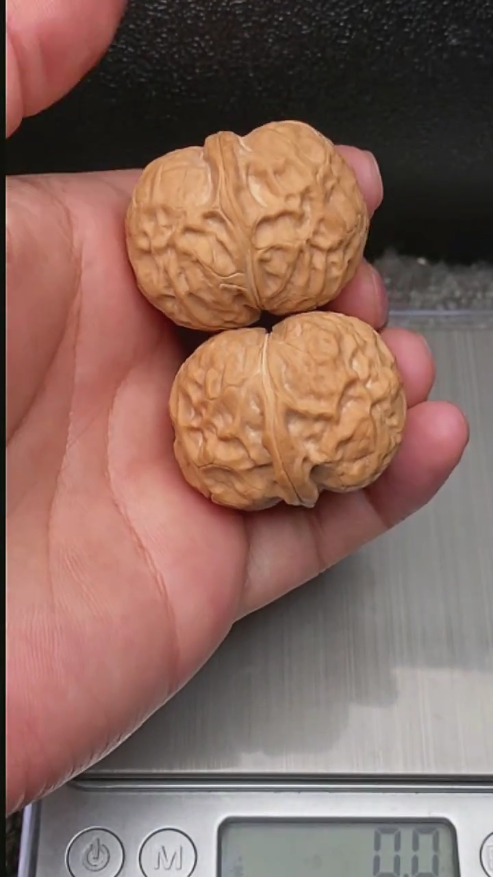 【闪购商品】文玩核桃把件金锭元宝