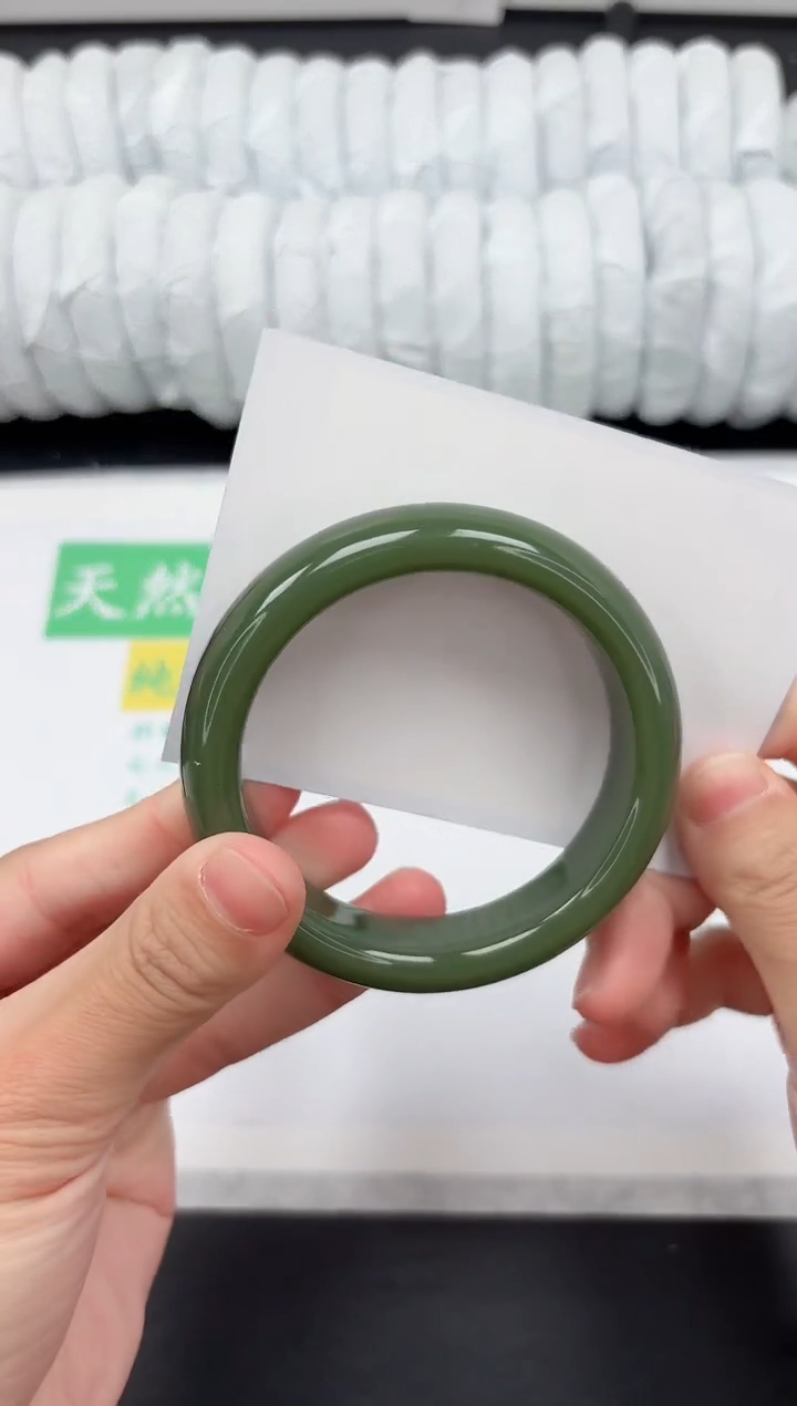 【闪购商品】石英质玉手镯未镶嵌11-58.2