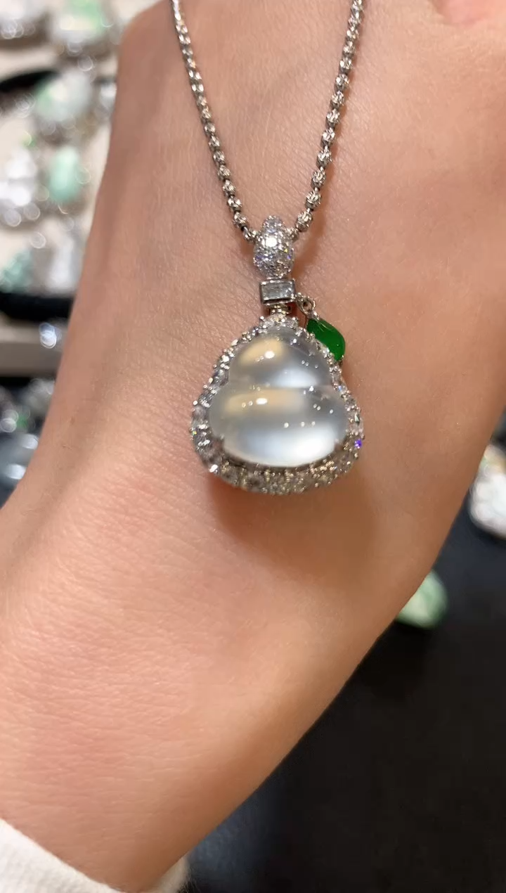 吊坠(不含链)18K金镶嵌翡翠n1   