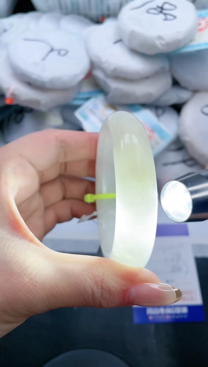 【闪购商品】和田玉手镯未镶嵌19V100-54