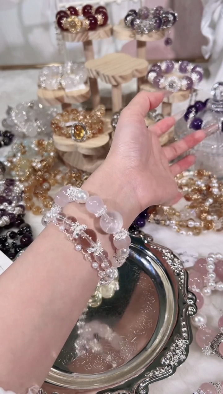 【闪购商品】水晶手链未镶嵌天然水晶默认微瑕 多样性发货发其一