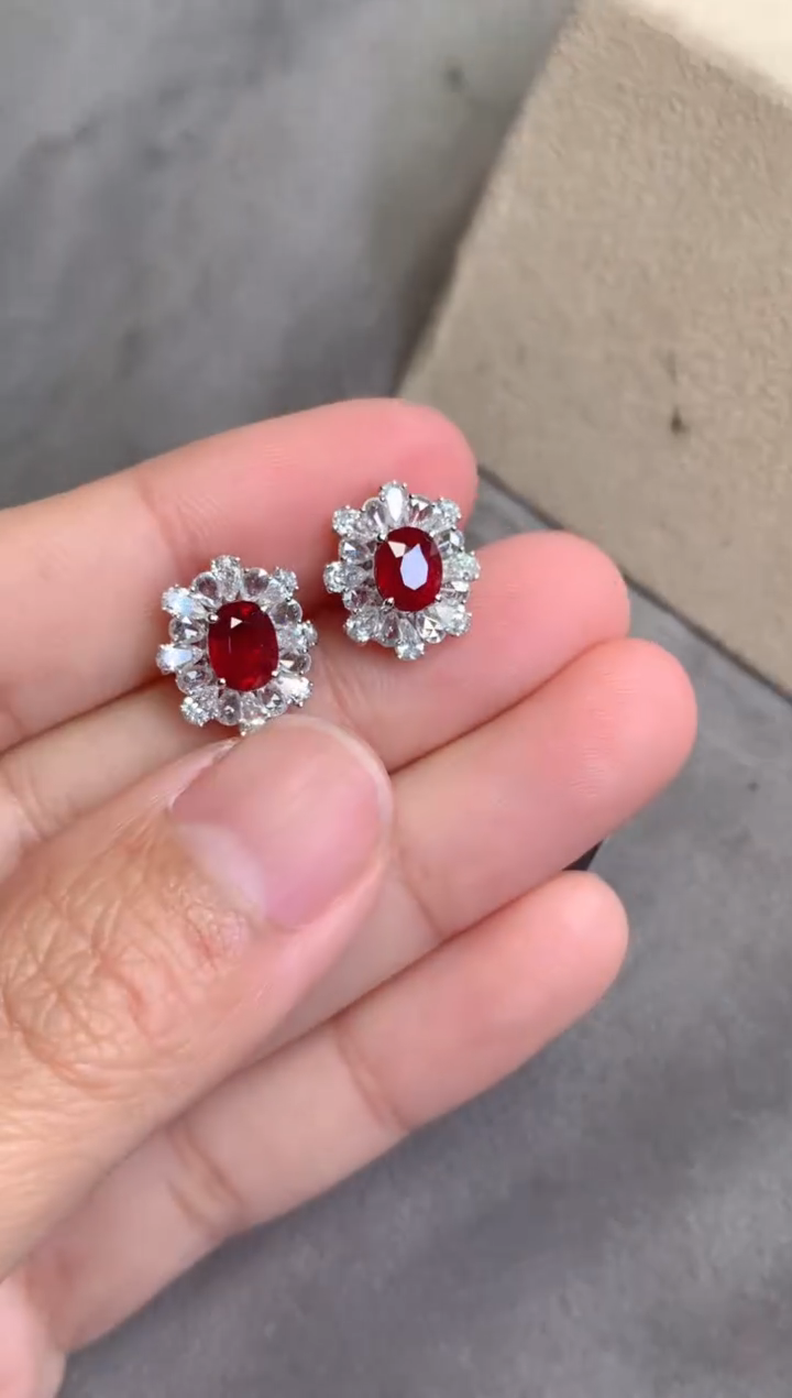 【闪购商品】红宝石耳钉18K金镶嵌1.6CT  无烧鸽血红