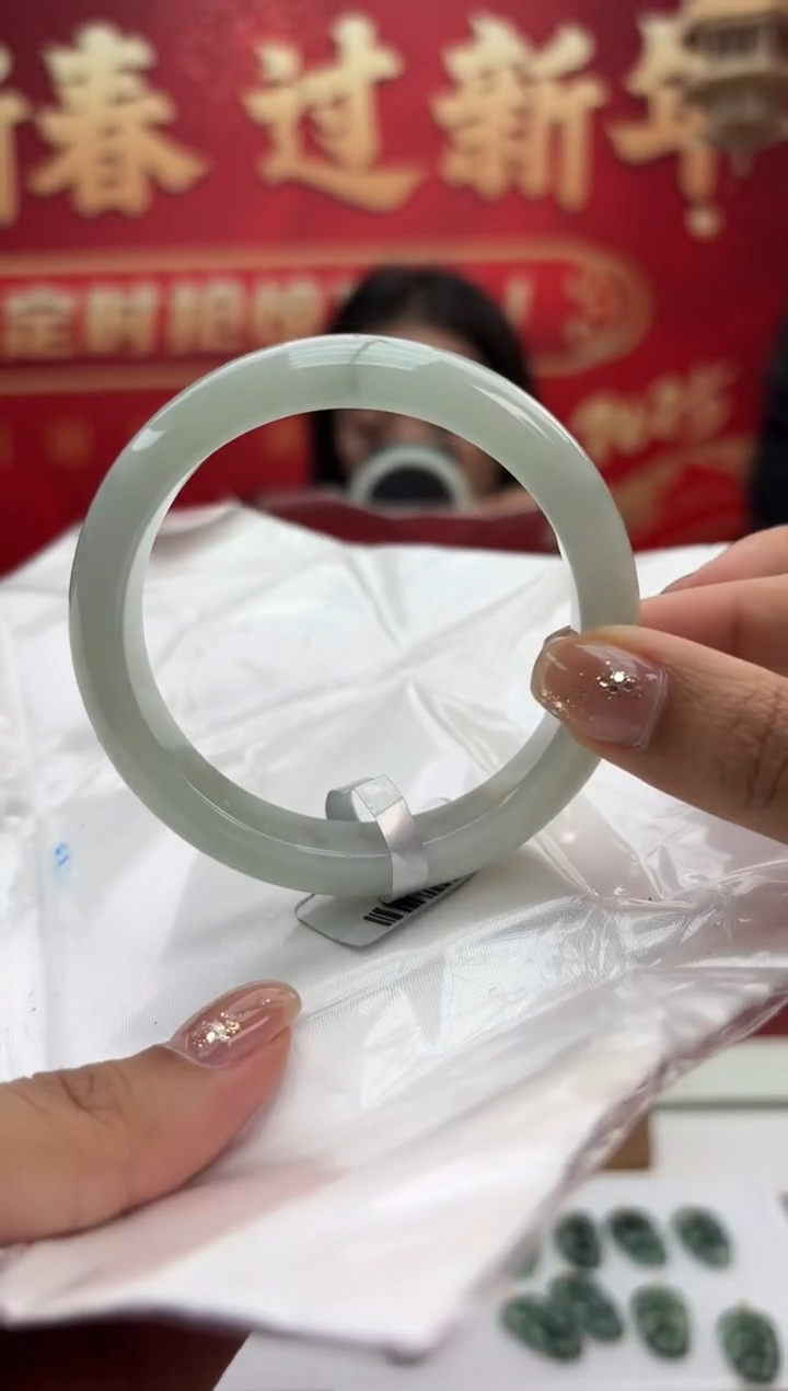 【闪购商品】翡翠手镯未镶嵌2手镯