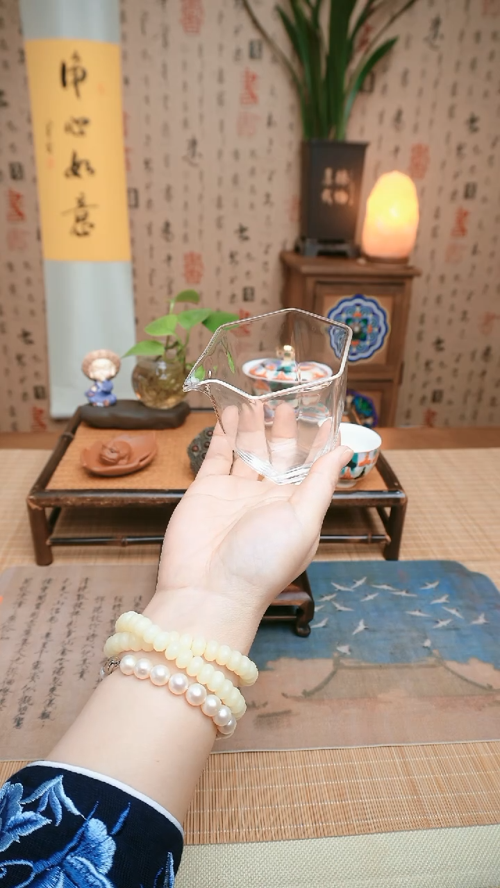 【闪购商品】玻璃六角公杯玻璃六角公杯