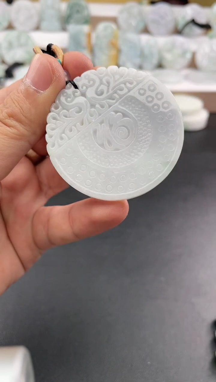 颈饰未镶嵌翡翠26/01/01/154