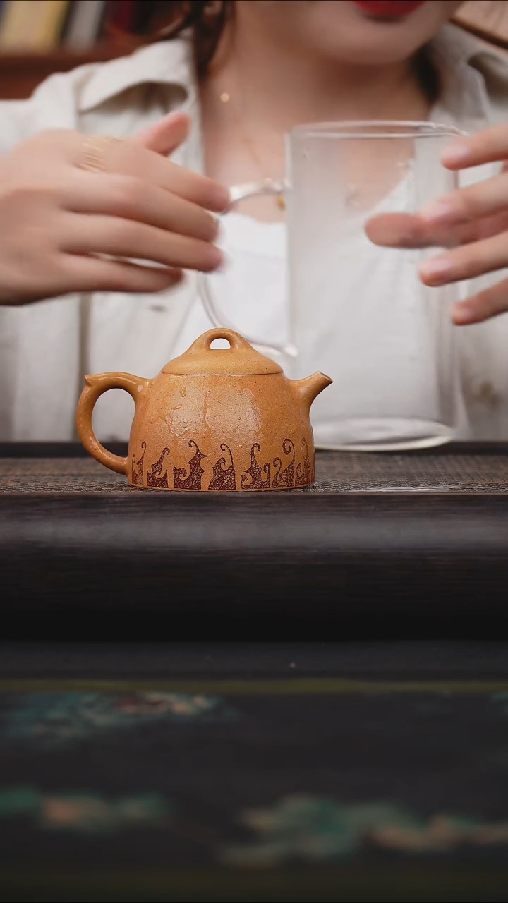 茶壶紫砂老宕口黄金段 秦权 