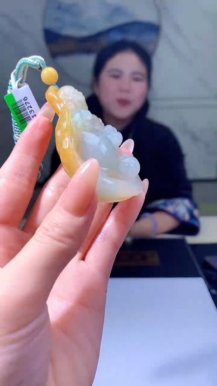 【闪购商品】定制翡翠未镶嵌8037jj-毛货挂件75