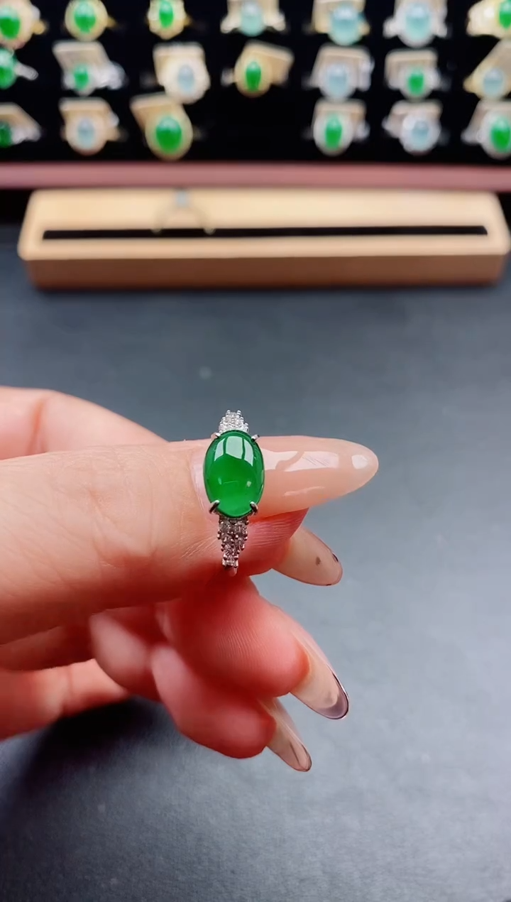 银S925镶嵌戒指翡翠1