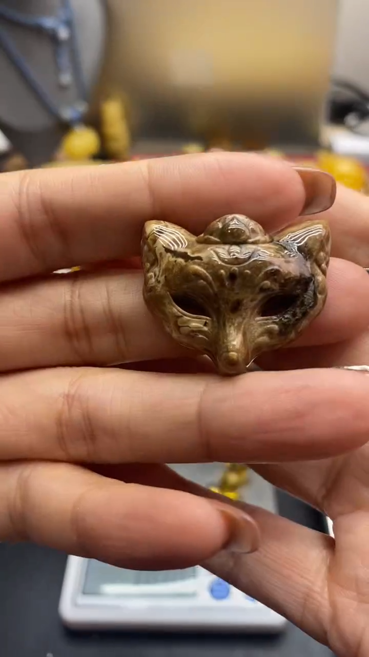 琥珀未镶嵌珠宝奇石328