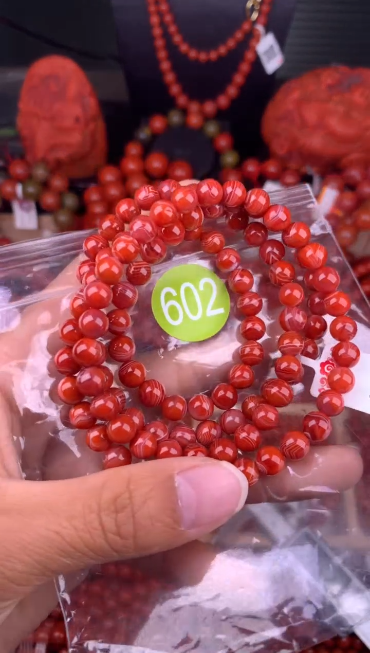 南红玛瑙未镶嵌珠宝奇石602-6